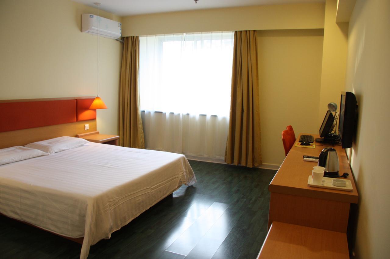 Home Inn Shanghai South Pudong Road Expo Exterior foto